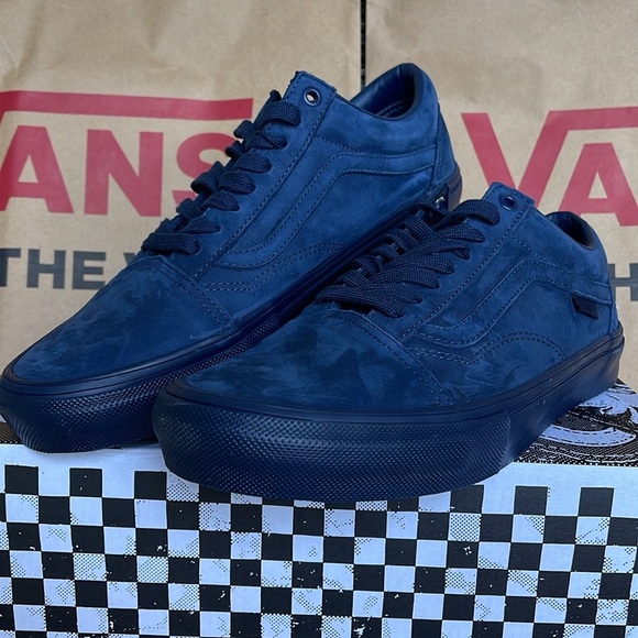 Vans Men’s Skate Old Skool
Mono Dark Blue
VN0ASFCB1PE
Sneakers - Picture 13 of 16